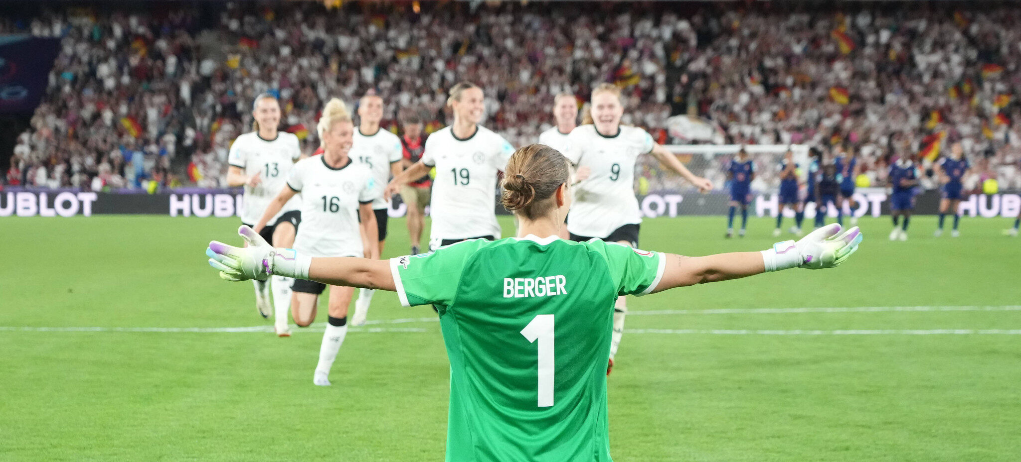 Ann-Katrin Berger: Vazgeçmeyen Eldiven