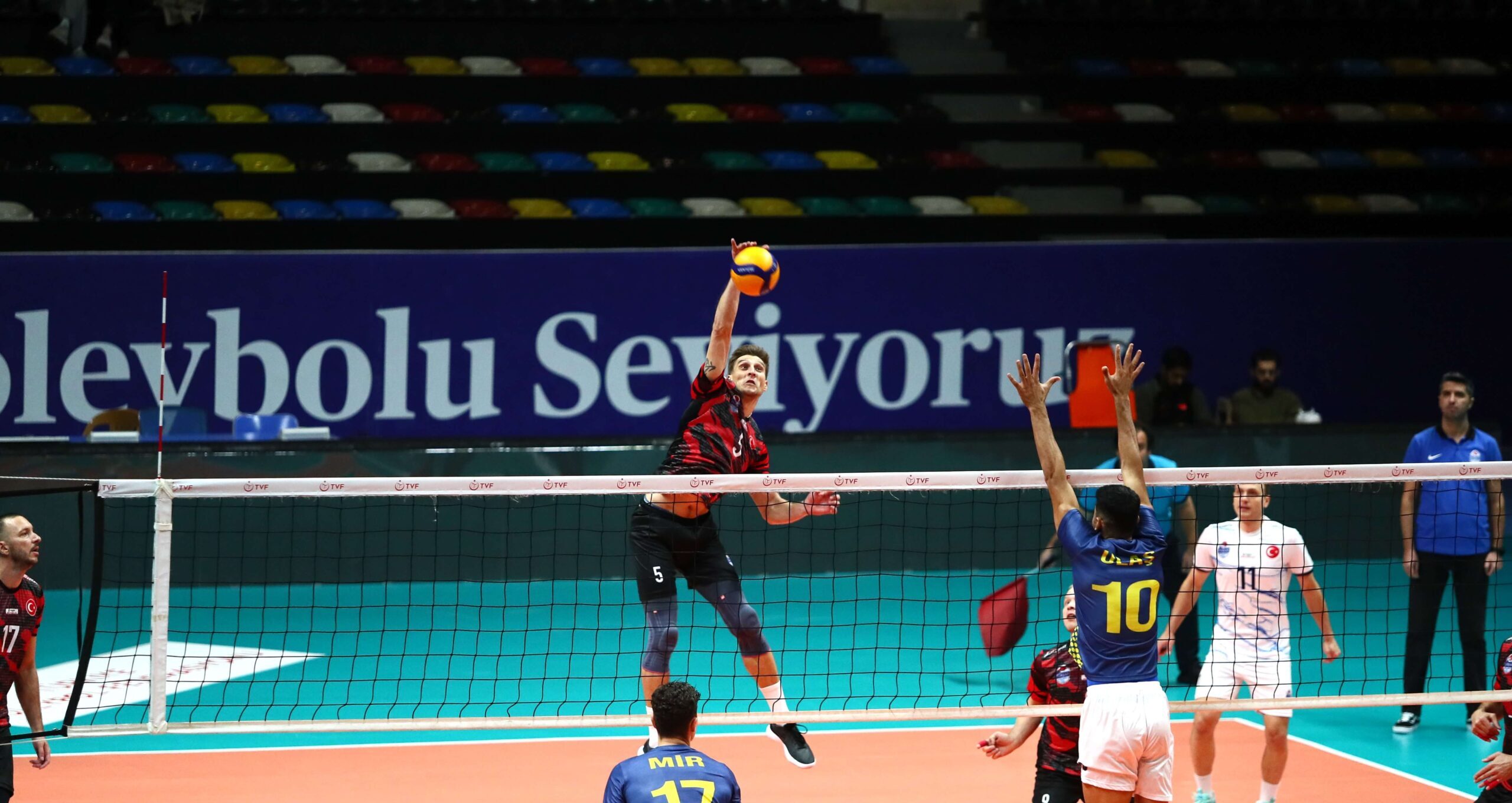 Efeler Ligi’ne Ön Bakış