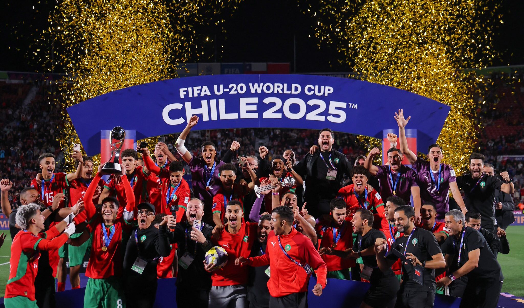 Bir Krallığın Oyunu: Futbol